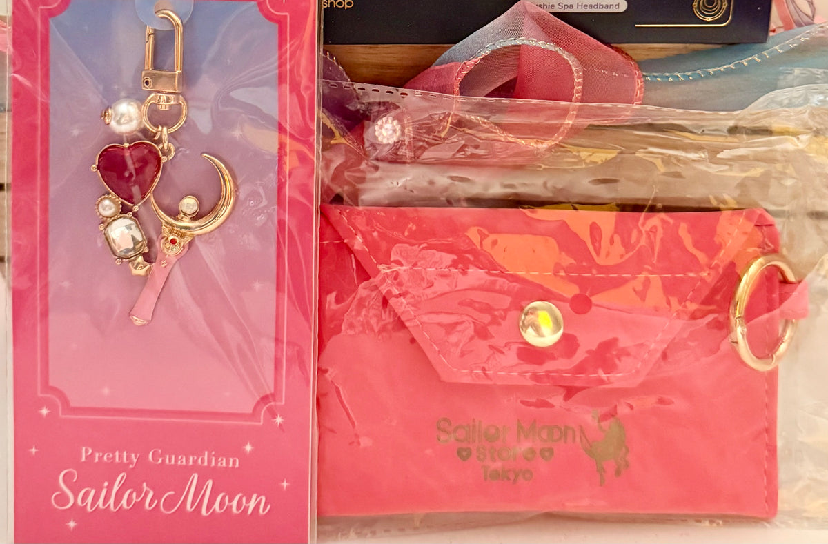 NIB Sailor Moon Gift Basket Collector Bundle | Shoulder Bag, Luna Plush, Hair Clip & Anime Accessories